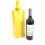 Porta Vinho em Couro Sintético Vegano com Alça Amarelo - Imagem 3