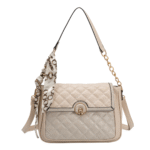 Bolsa Feminina Matelassê com Alça Transversal - Imagem 4