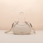 Bolsa Pequena de Lado Moderna e Elegante - Imagem 4